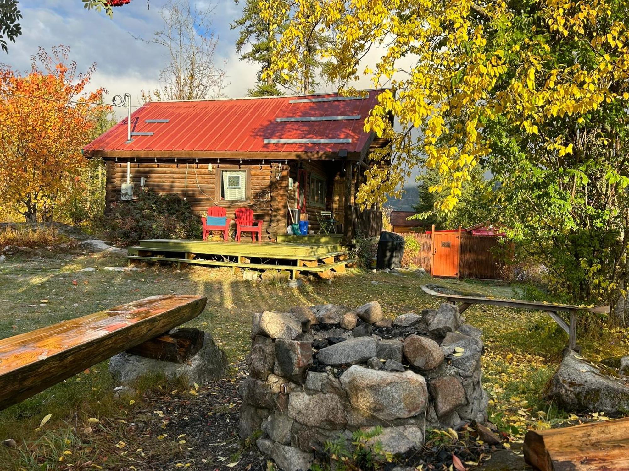 Morning Star Log Cabin Nelson Room photo